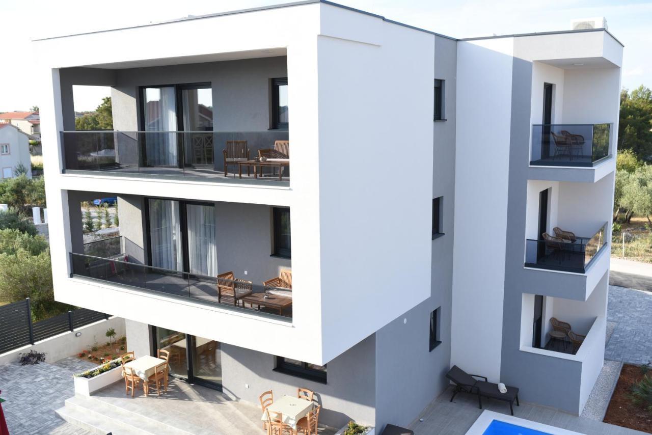 B1Villa Срима Екстериор снимка