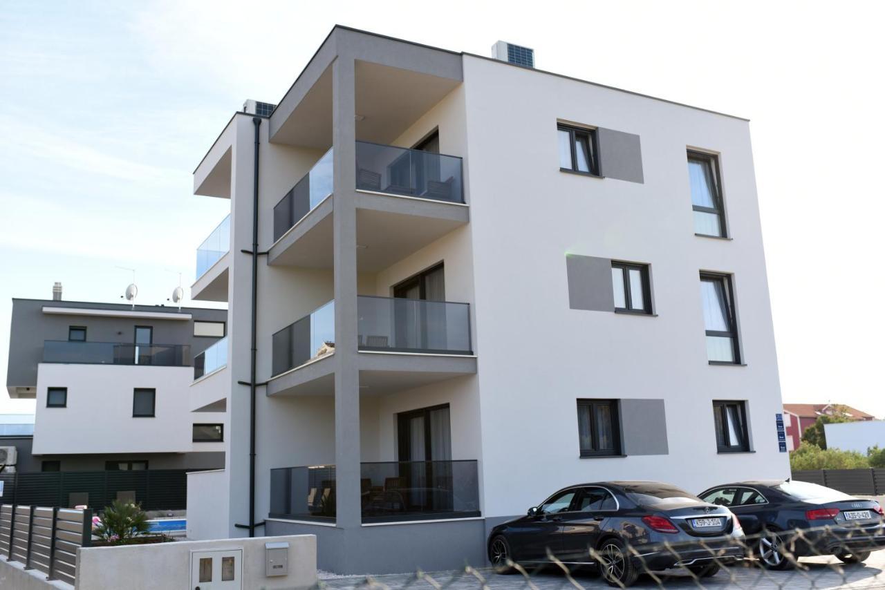 B1Villa Срима Екстериор снимка